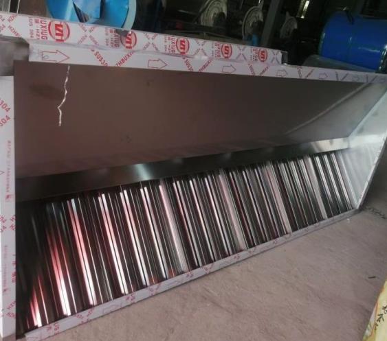 風管加工廠：草莓AV不鏽鋼油（yóu）煙罩-7