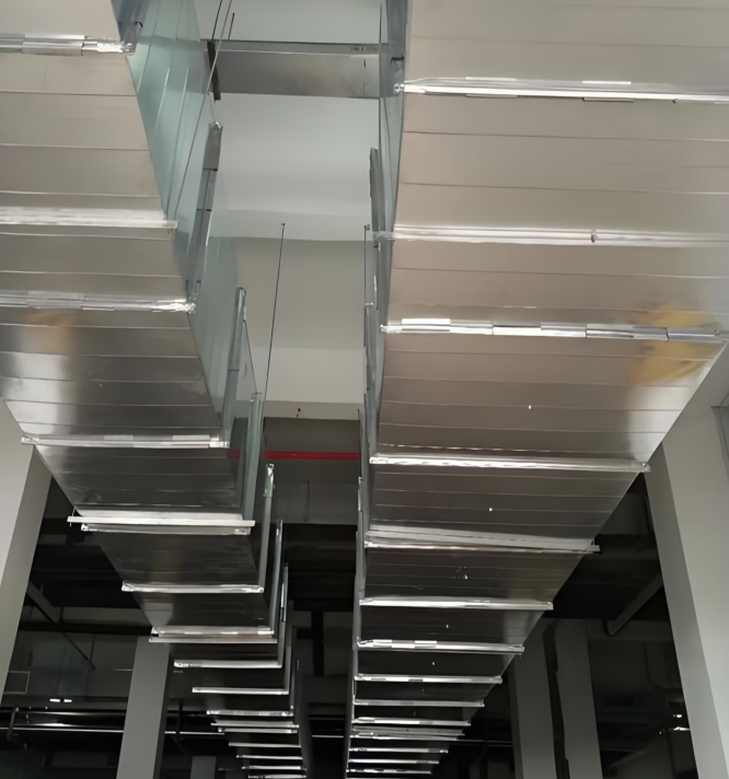 江西共板（bǎn）法蘭風管加（jiā）工：9月3日工藝-7